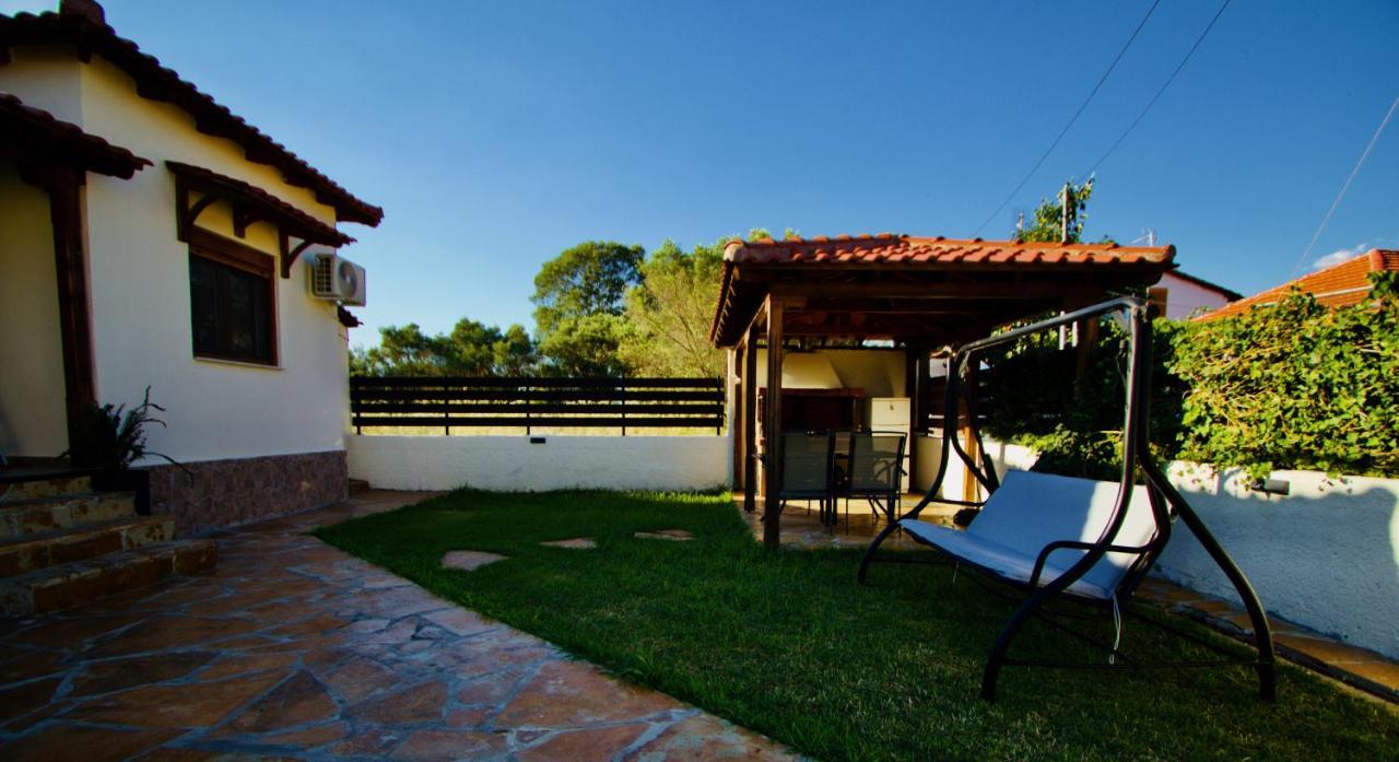 Enalio Beach House Nea Kallikrateia Esterno foto